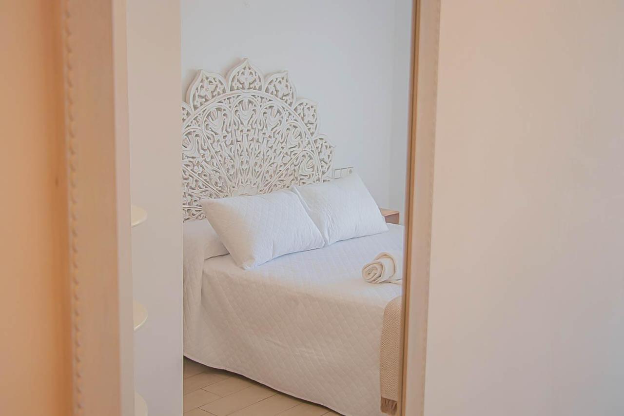 Double Room,1420444677:JPEG